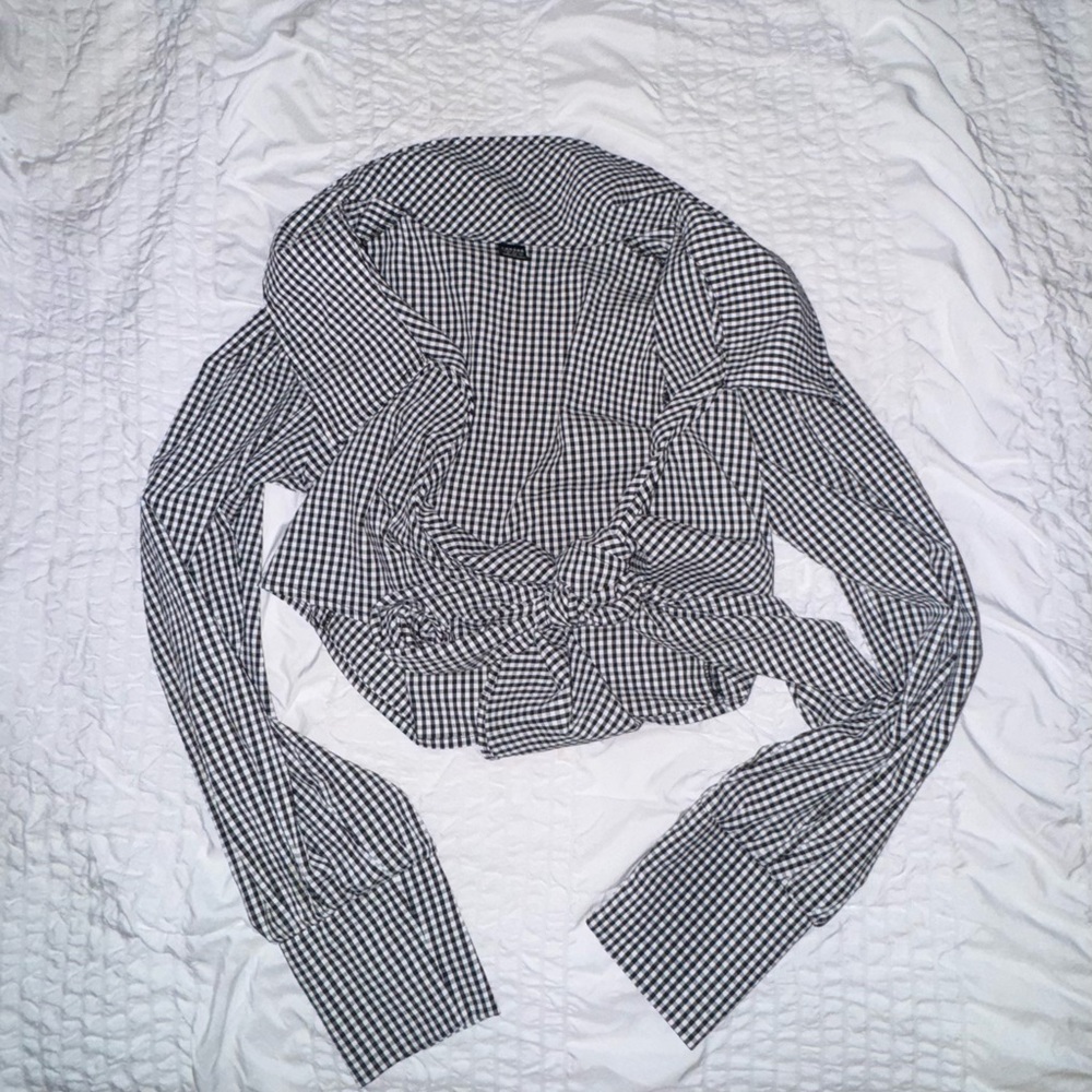 Black and White Checkered Long Sleeve Top
